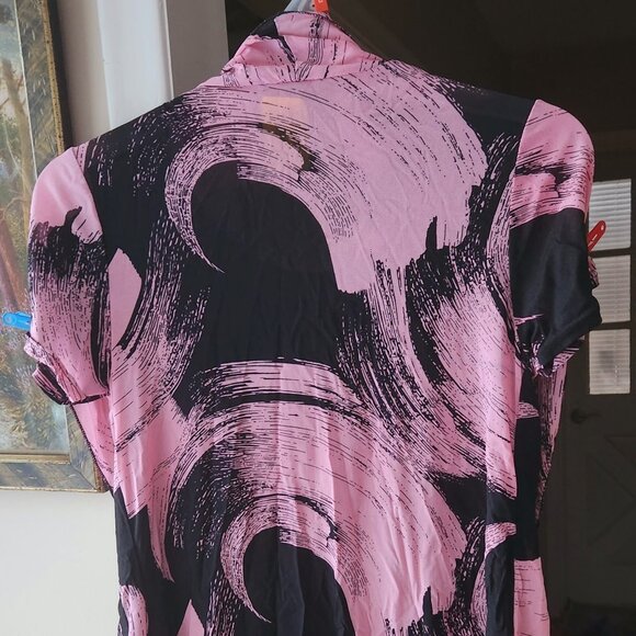 D9  Adorable Bejeweled bear tshirt attached to pink duster No tags 24" l 18 wide - Picture 4 of 5